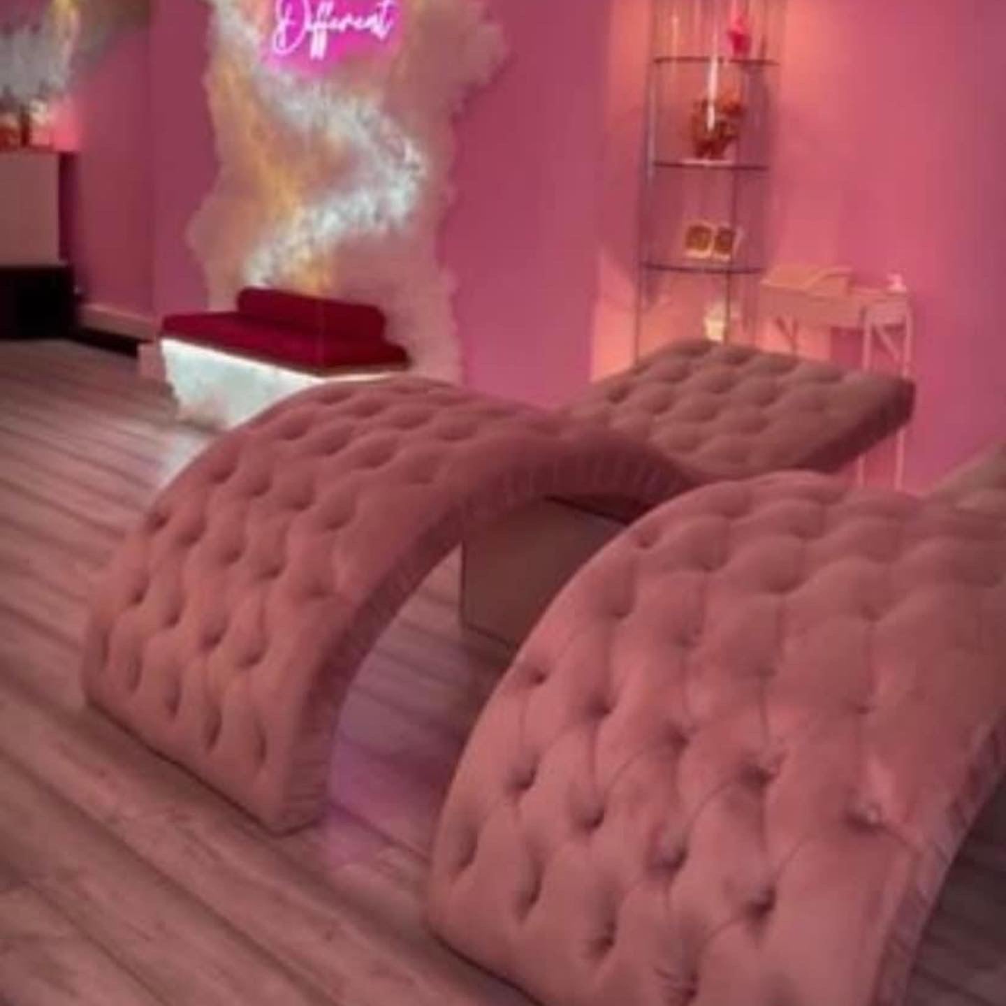 Curve Lash Bed