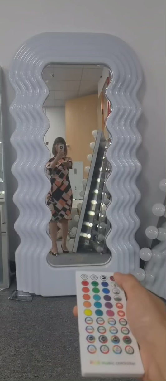 ImSoGroovy Mirror